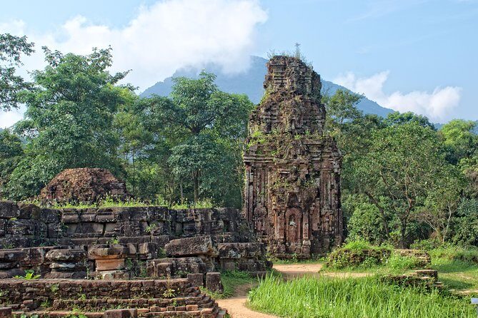 4-Day Private Central Vietnam Tour from Da Nang: Hue, My Son, Hoi An - Price and value: is $297.44 per person fair for what you get?
