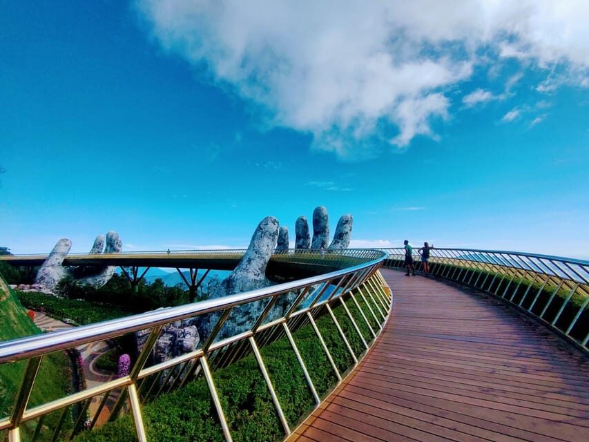 Ba Na Hills Golden Bridge Deluxe Max 12pax Group from DaNang - Buffet lunch and the day’s rhythm: how to avoid the midday crush