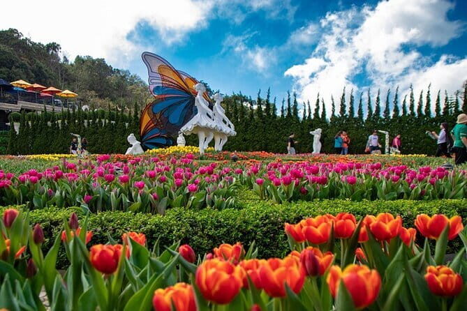 Ba Na Hills & Golden Bridge with Fantasy Park Tour-Optional Lunch - Ba Na Hills and the Golden Bridge: the main event, done efficiently