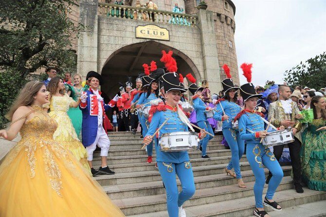 Ba Na Hills with Golden Bridge and Cable Car Daily Tour - Fantasy Park (14:30–17:30): what the afternoon is really for