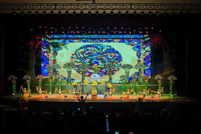 Charming Da Nang Show : Culture-Art-History-LifeStyle of Vietnam - Timing in Da Nang: When to Arrive and How Check-In Works