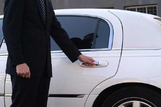 Da Nang Airport Arrival Or Departure By Private Transfers - Comfort in a Luxury-Class Minivan, Plus Real Luggage Rules