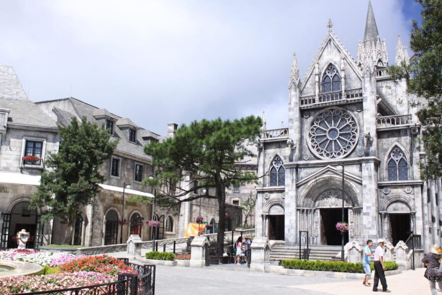 Da Nang: BaNa Hills & Golden Bridge Day Tour With 5 options - Lunch, timing, and how 8–9 hours plays in real life