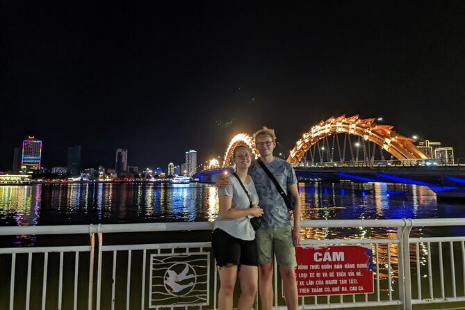 Da Nang By Night: Seafood dinner, night market and cruise trip - The Han River cruise: 45 minutes of music and city lights