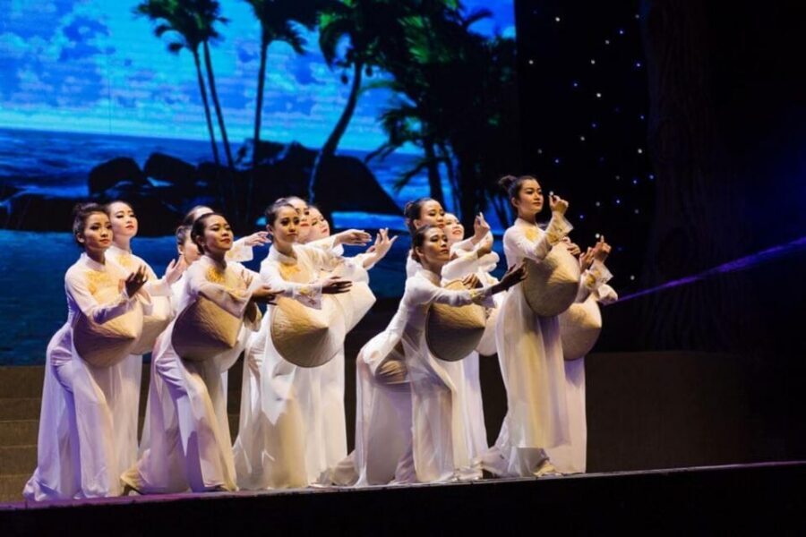 Da Nang: Charming Da Nang Show Ticket - Entry rules: don’t gamble on arriving late