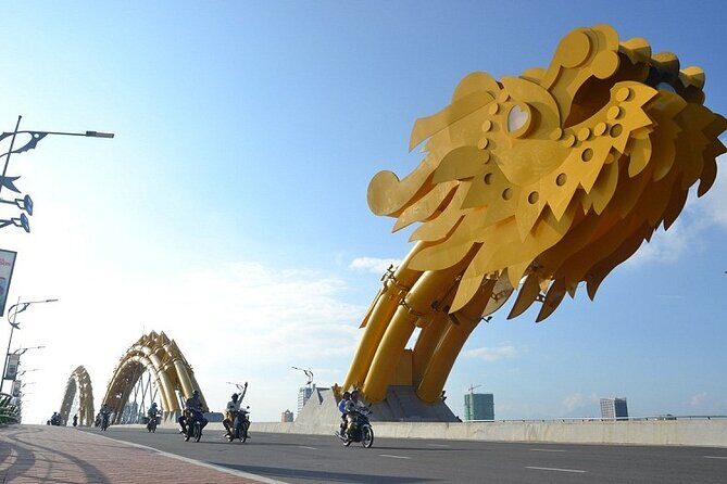 Da Nang Food Tour Motorbike & Sightseeing By Ao Dai Lady Rider - Sun Wheel Area and Night Market Walking for Photos