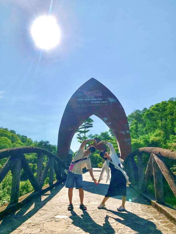 Da Nang: Full-day My Son Sanctuary And Hoi An Heritage Tour - Lunch in Hoi An: a break that actually helps your afternoon