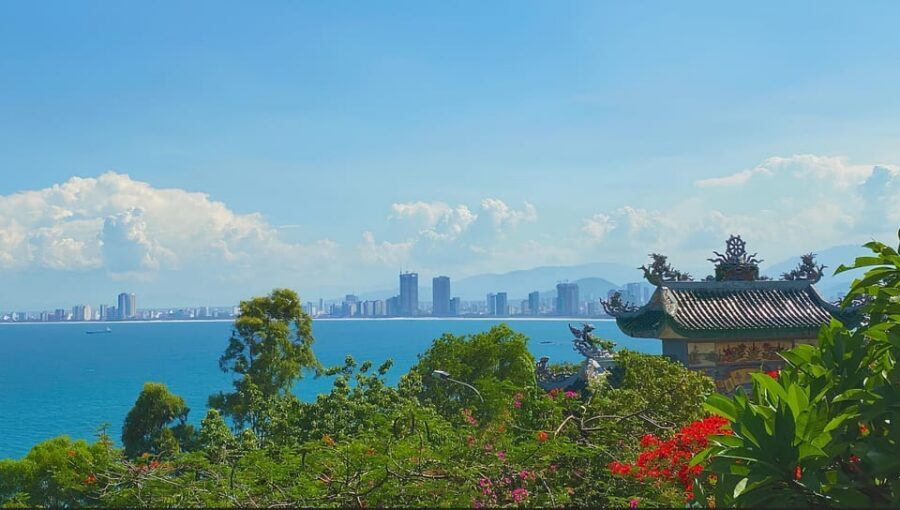 Da Nang Half day City Tour: Linh Ung, Marble & Am Phu Cave - Local stone factories and sculpture shops: don’t skip this part