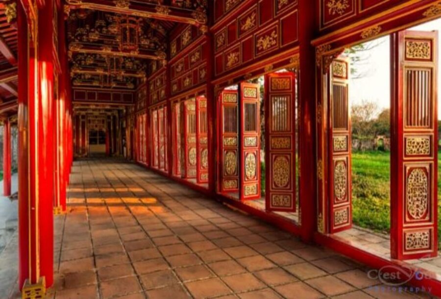 Da Nang: Imperial City of Hue Day Trip with Lunch and Ticket - Hue Citadel and the 13 Nguyen kings behind the walls