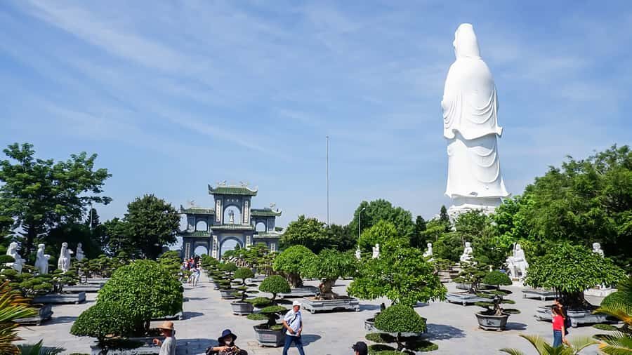 Da Nang: Lady Buddha, Marble Mountains, and Am Phu Cave Tour - Stone Factories and Sculpture Shops: Where Local Craft Meets Sales Pressure