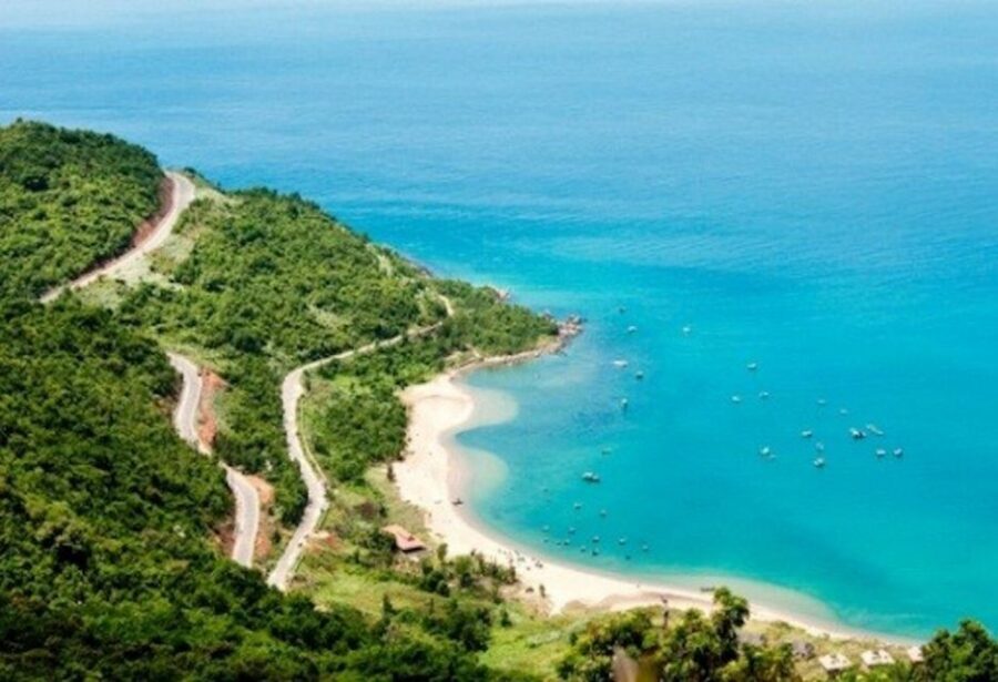 Da Nang: Lady Buddha, Marble Mountains, and Hoi An Day Trip - Marble Mountains and Non-Nuoc Stone Carving: Stairs, Caves, and Craft