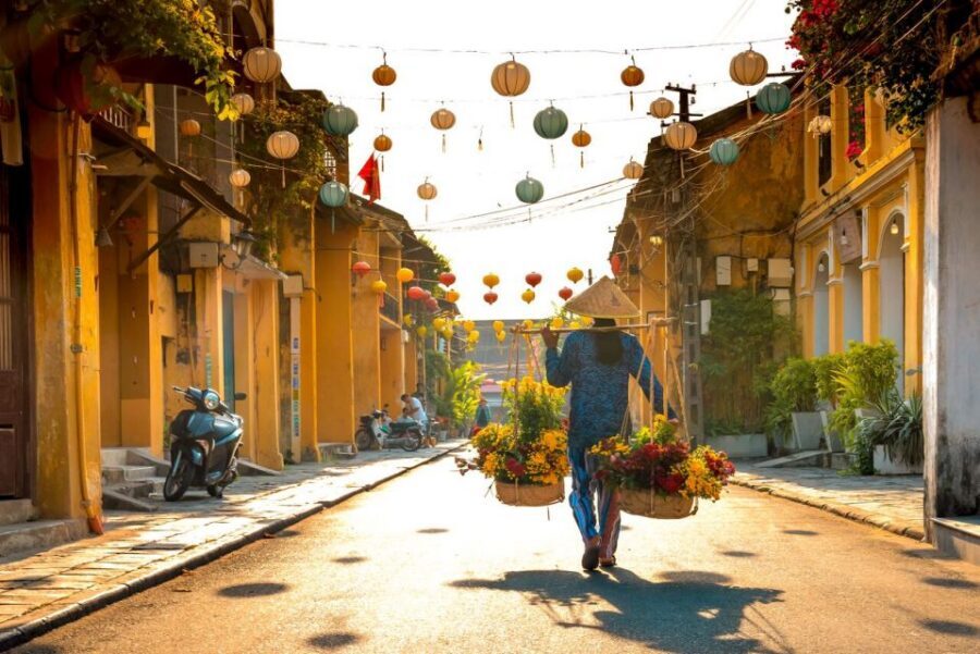 Da Nang: Lady Buddha, Marble Mountains, and Hoi An Day Trip - Food on This Tour: Two Meals and a Dinner With Views