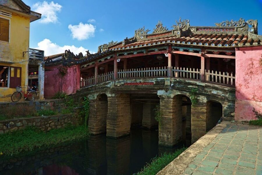Da Nang: Lady Buddha, Marble Mountains, and Hoi An Day Trip - Guides, Group Pace, and Why Reviews Keep Mentioning Names