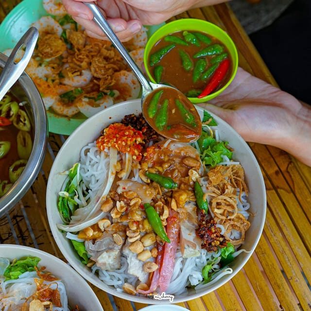 Da Nang: Local Street Food Walking Tour - Who Should Book This Walking Food Tour (and Who Might Skip It)