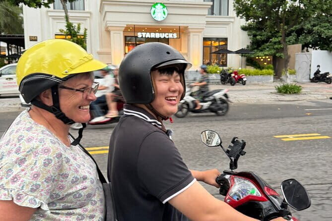 Da Nang Motorbike Tour with Local Guide-Food, Culture-Hidden Gems - Trình Cà Phê in Chợ Hàn: Salt Coffee and Egg Coffee