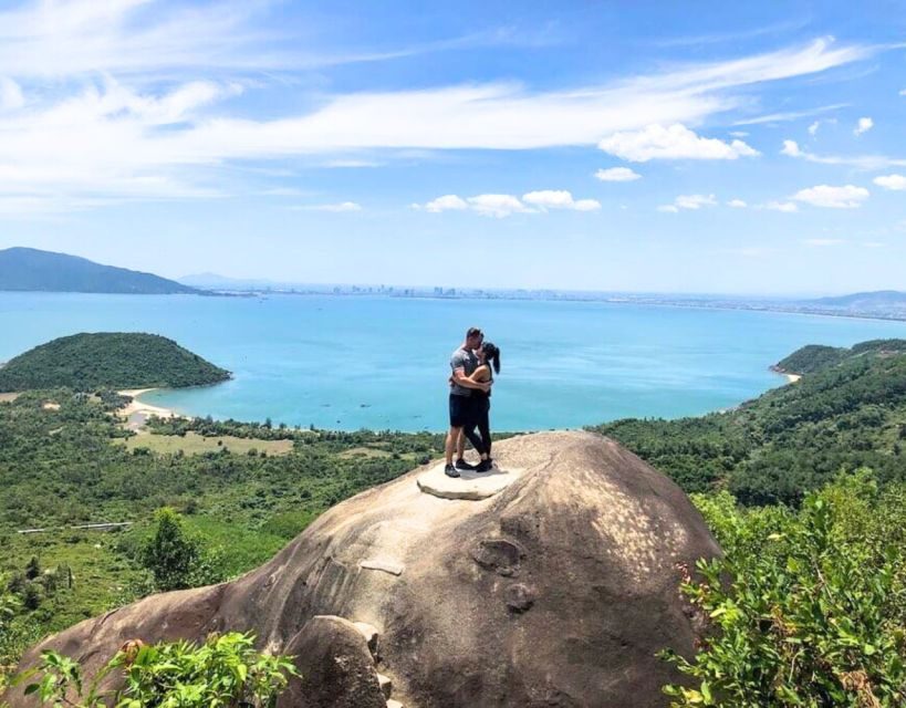 Da Nang: Private & All-Inclusive Instagram Tour - Golden Bridge (The Hands): the photo stop you’ll plan your timing for