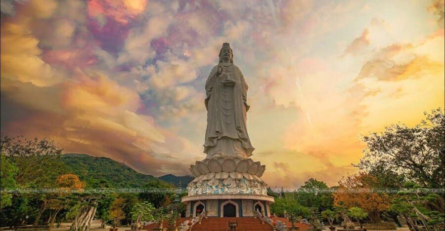 Da Nang Sightseeing Bus City Tour - Linh Ung Pagoda on Son Tra Peninsula: A Midday Reset