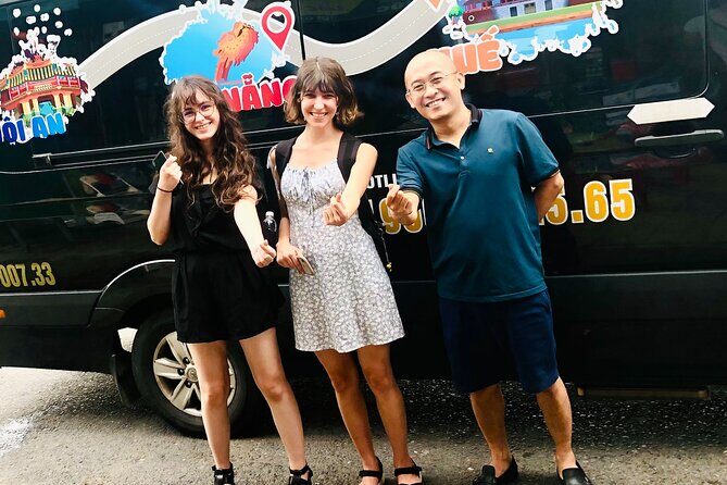 Da Nang to Hoi An Transfer - By Car - Spotting the Right Car: The TRAVELBUS.VN Advantage