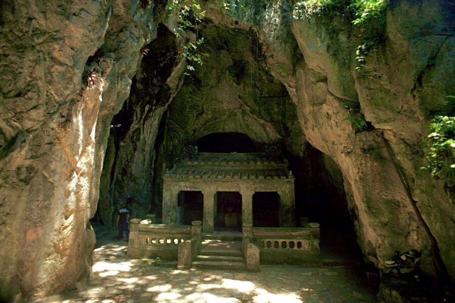 Danang: Hoi An, Marble Mountains or Bay Mau Coconut Forest - Da Nang to Hoi An in one smooth afternoon