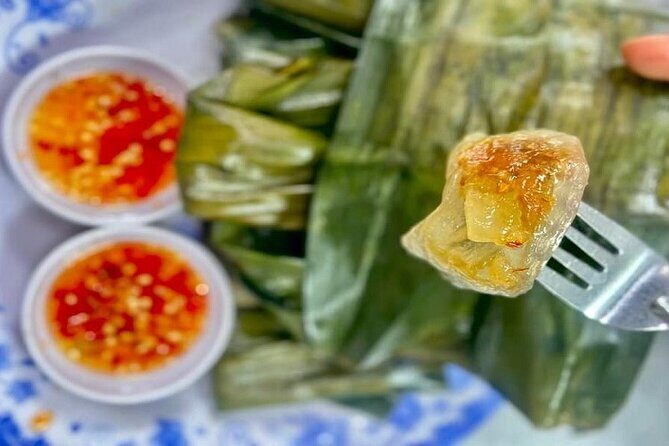 DaNang Night Foodie Tour-Sighseeing with Aodai Lady Rider Private - What to wear, bring, and expect for a smooth ride