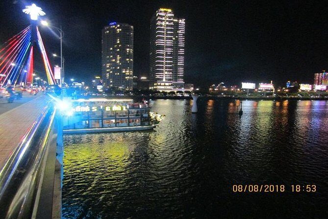 Dragon Cruise by Romantic Yatch: Tasty Beer/Flower/Cake & Dance - What you get onboard: one drink, a short dance, and life-jacket safety