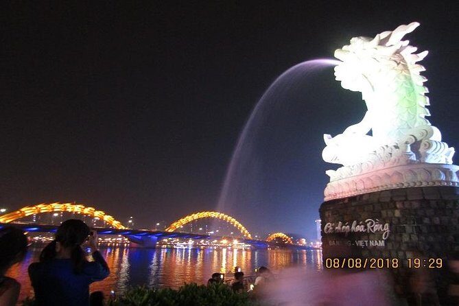 Dragon Cruise by Romantic Yatch: Tasty Beer/Flower/Cake & Dance - The route: Han Swing Bridge, Love Bridge, and the sailing-bridge views