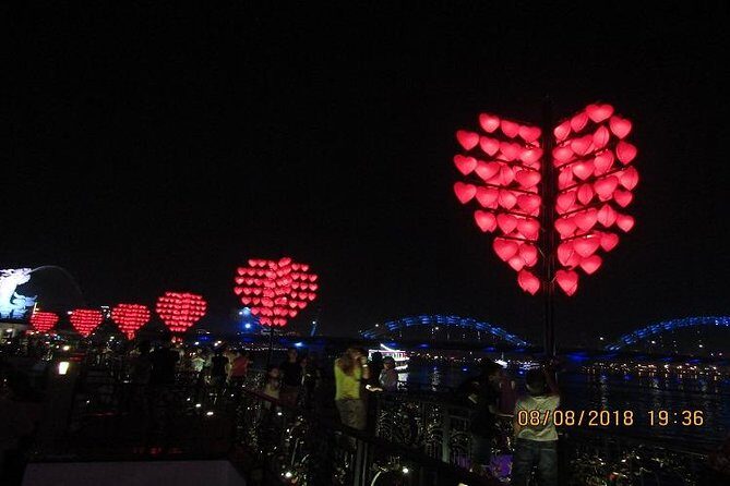 Dragon Cruise by Romantic Yatch: Tasty Beer/Flower/Cake & Dance - Service style: good atmosphere, but don’t expect Western hospitality
