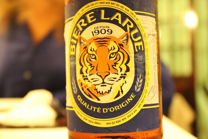 Dragon Cruise by Romantic Yatch: Tasty Beer/Flower/Cake & Dance - Value at $17: when this is a smart buy
