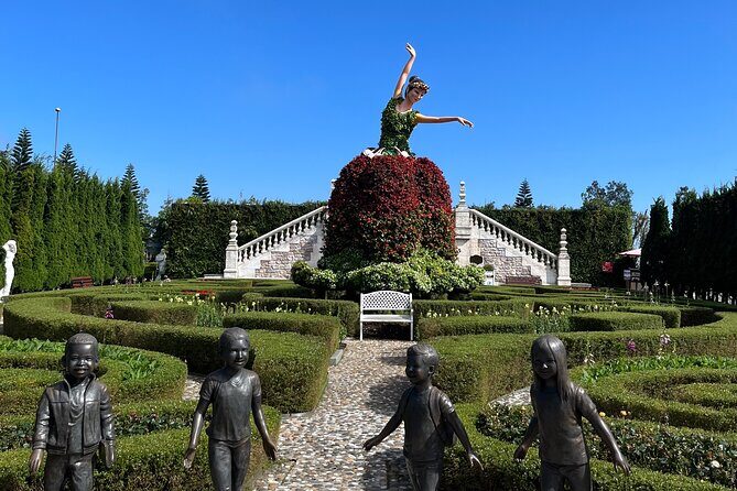 Early tour/ transfer from Hoi An/Da Nang to Golden bridge - French wine cellar and French-style gardens: why they’re worth your time