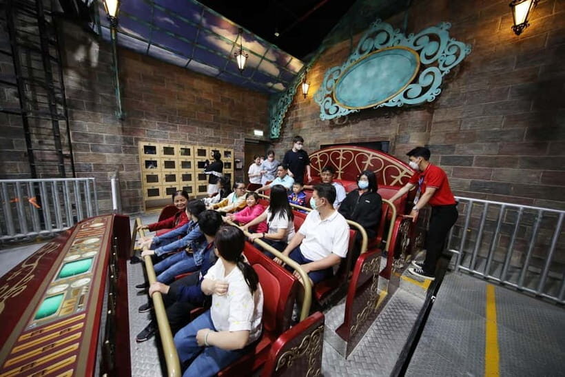 From Da Nang: Golden Bridge Ba Na Hills Full-Day Group Tour - Getting from Da Nang to Ba Na Hills: early start, simple flow