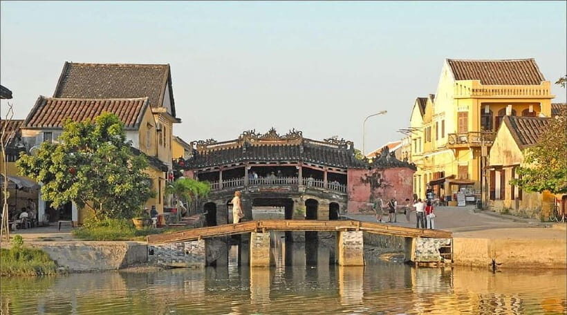 From Da Nang: Hoi An Old Town Tour, Night Market & Boat Ride - Phuc Kien Chinese Assembly Hall: where ancestor worship meets architecture
