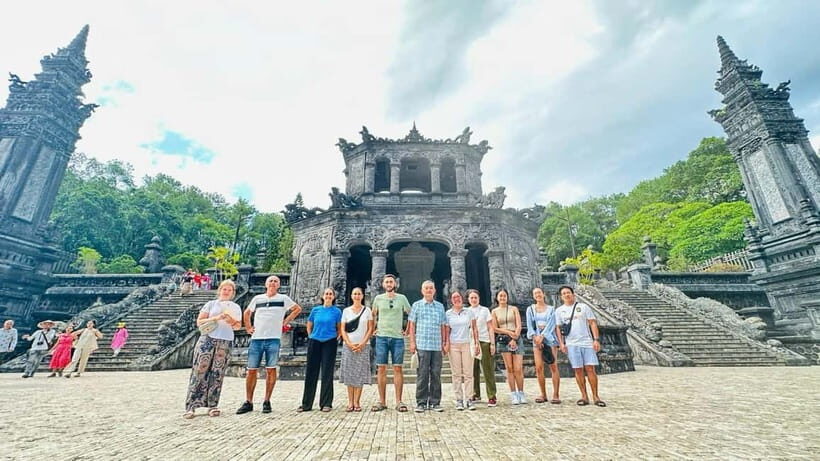 From Da Nang: Hue City Full-Day Tour with Lunch (Group tour) - Imperial Citadel of Hue: Ngo Mon Gate to the Nine Tripod Cauldrons