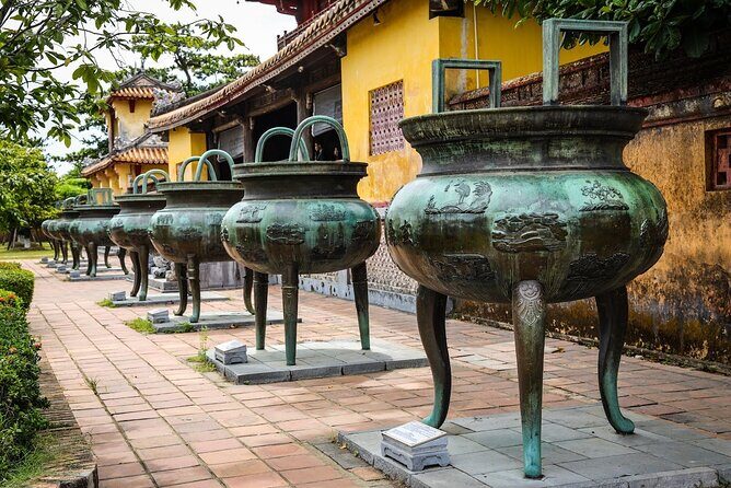 Full-Day Hue Imperial City with/without Hai Van Mountain Pass - Thien Mu Pagoda: A River Landmark You Can Feel in One Stop
