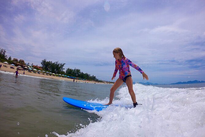 Go Surfing In Danang AND Hoi An - Learning from Tom and Rob: what their coaching style feels like