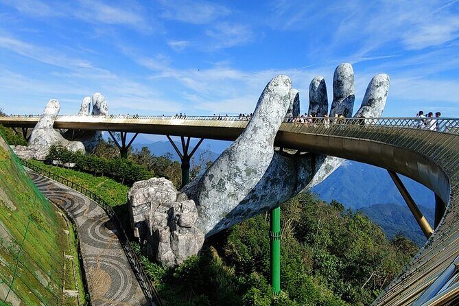 GOLDEN BRIDGE - Guided Tour in the Early Morning to Avoid Crowds - Key highlights at a glance