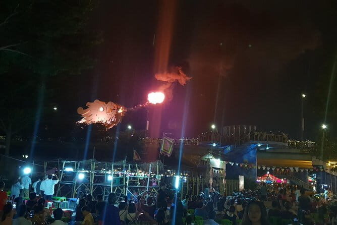 Guided Dragon Bridge Breathing Fire/Water & Da Nang city tour - The Dragon fire and water performance at 9pm (weekends)