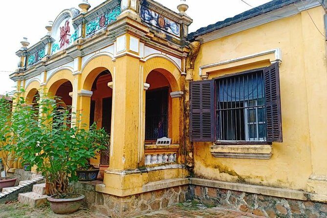Guided Tour to Coconut Village,Basket Boat ride,Hoi An Walking Tour,Night Market - Lantern streets and the night market: what to do with your free time