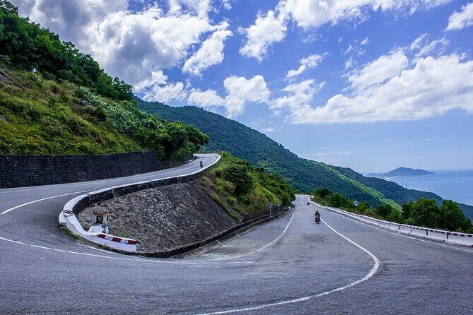Hai Van Pass, Lang Co Bay & Lap An Lagoon PRIVATE TOUR - A coastal day you can actually plan for (private, flexible, efficient)