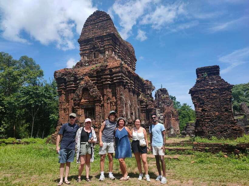 Hoi An/Da Nang: My Son Sunset Tour, Boat Trip with Brunch - The river cruise: Thu Bon sunset, breezes, and banh mi on board