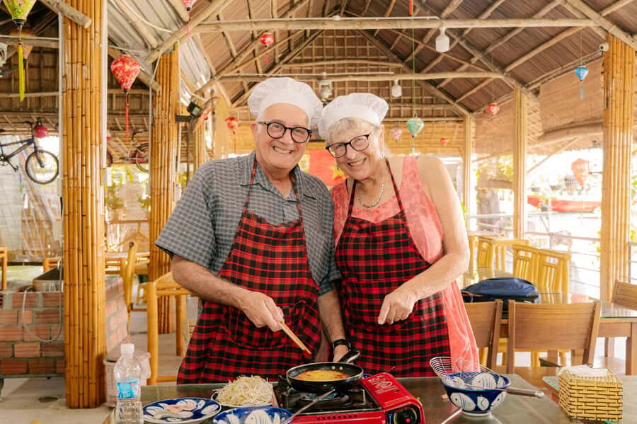Hoi An: Lantern Making, Basket Boat, and Cooking Class - Afternoon option: same ideas, different pace