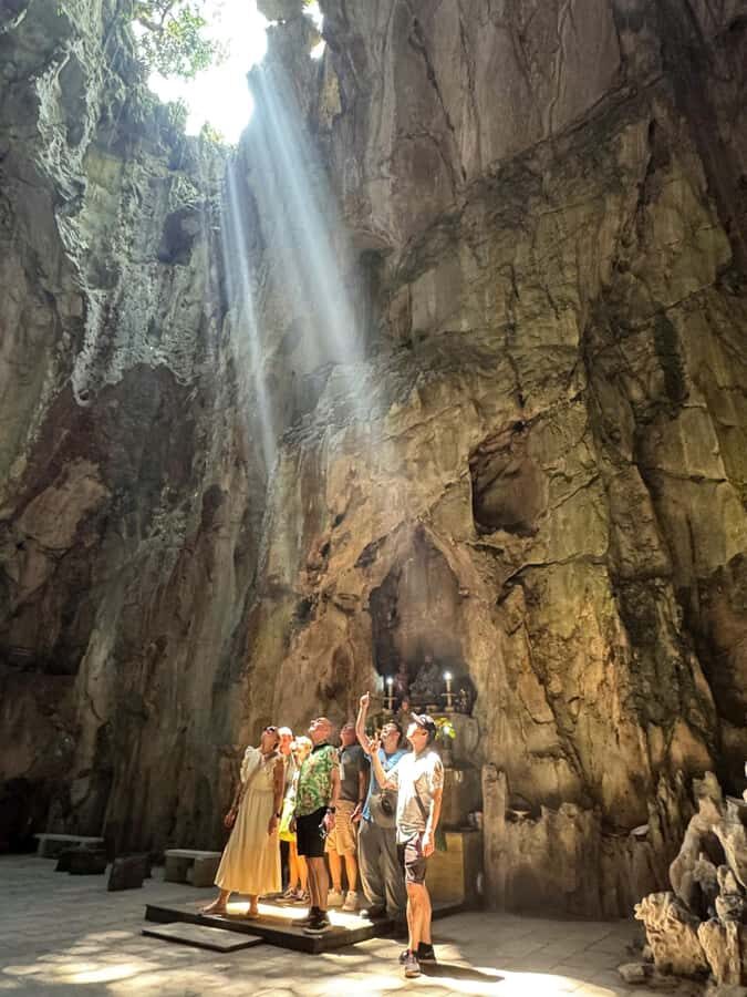 Hoi An: Marble Mountains, Lady Buddha and Am Phu Cave Tour - Monkey Mountains and Linh Ung Pagoda: the tall lady Buddha and the Da Nang view