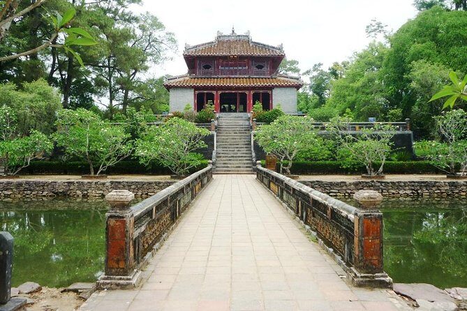 Hue City Day Tour with Dragon Boat from Hue or Danang, Hoi An - Royal tombs: Minh Mang, Tu Duc, Khai Dinh, Dong Khanh
