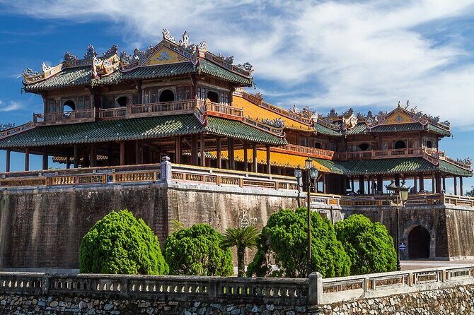 Hue Day Tour, Imperial Citadel, Khai Dinh Tomb & Thien Mu Pagoda - Thien Mu Pagoda: The Seven-Story Phuoc Duyen Tower Finish