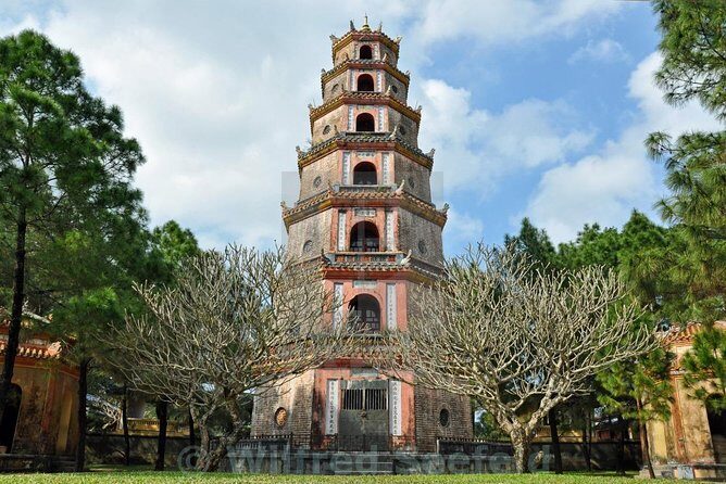 Hue Imperial City Daily Ingroup Tour via Hai Van Pass - Comfort, Group Size, and the Guide Factor