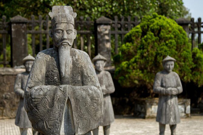 Imperial Hue And Hai Van Pass Full-day Tour - Perfume River boat trip: pretty route, short ride, real expectations