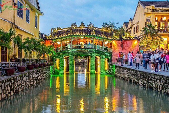 Marble Mountain - Hoi An Colour Lanterns & Night Market from DN - The guide experience: what you’ll notice with small groups