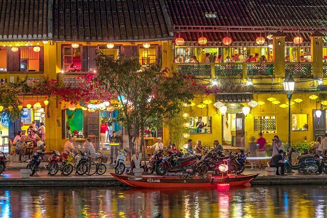 Marble Mountains - Hoi An Ancient Town Afternoon Tours FROM DANANG(15H30-21H) - Dinner in Hoi An: what the included Vietnamese meal feels like
