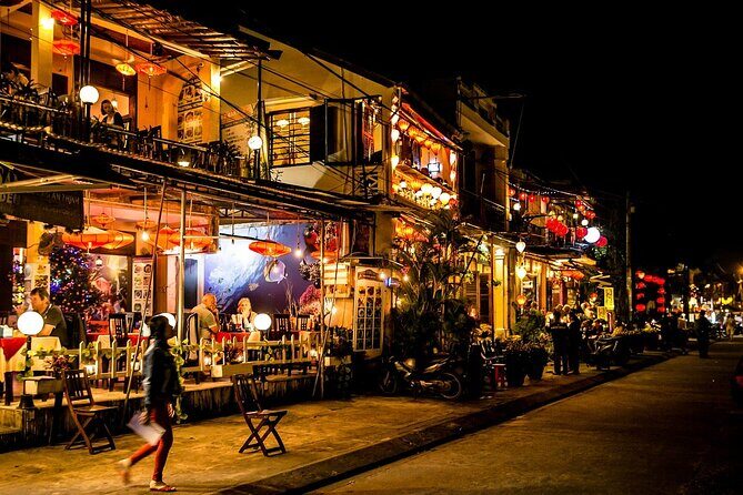 Marble Mountains - Hoi An Ancient Town Afternoon Tours FROM DANANG(15H30-21H) - Guide and group size: when the host makes it smooth
