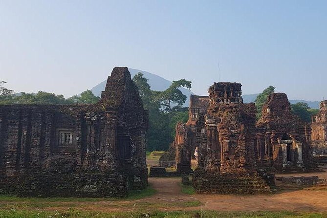 My Son Holyland , Hoi An Ancient City Tour With Night Market , Sampan Boat Ride - Hoai River sampan ride and timing you’ll actually feel