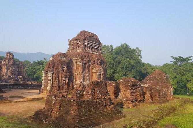 My Son Holyland , Hoi An Ancient City Tour With Night Market , Sampan Boat Ride - Hoi An Night Market: lantern light, street food vibes, and an included dinner